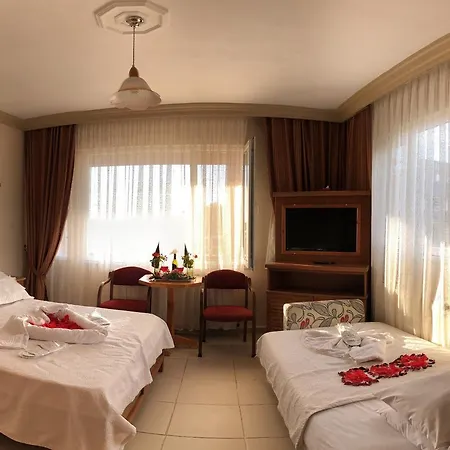 Mertur Hotel Ciftlikkoy (Marmara)