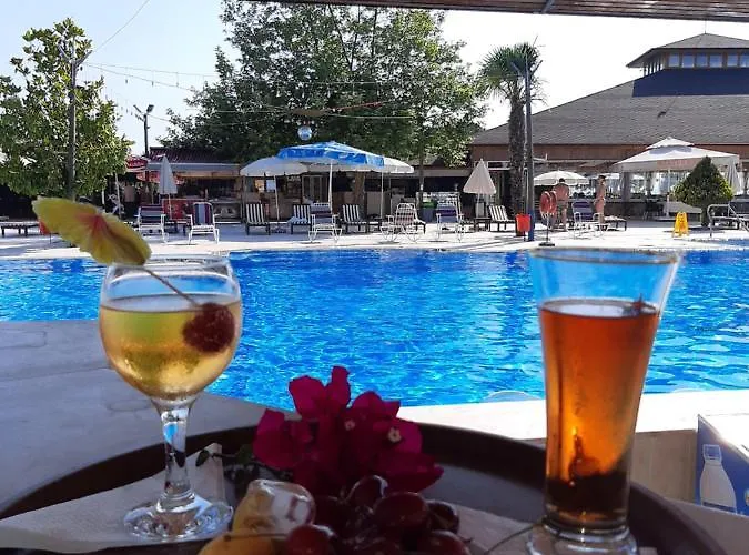 Hotel Mertur Çiftlikköy