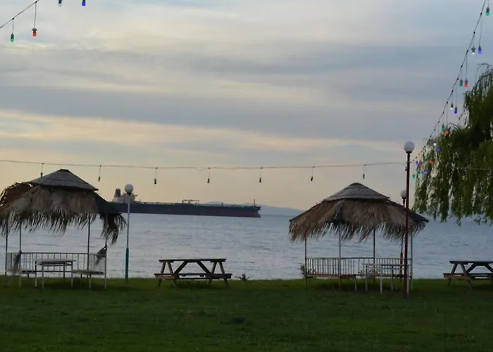 Mertur Hotel Çiftlikköy